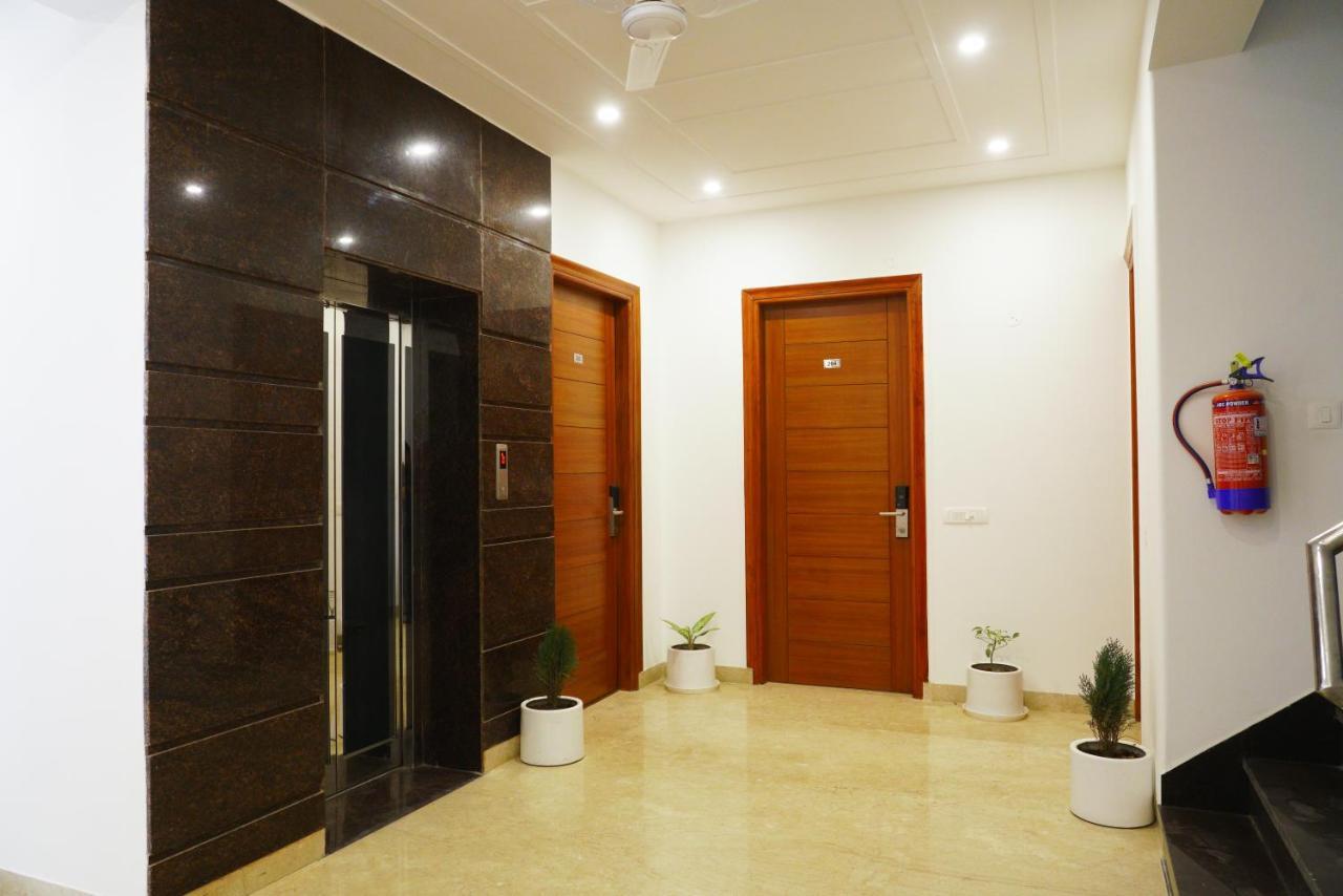 Lime Tree Hotel Pulkit Gurgaon-Artemis Hospital, Nearest Metro Huda City Centre Exterior photo