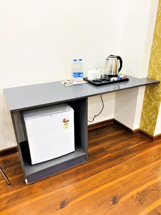 Lime Tree Hotel Pulkit Gurgaon-Artemis Hospital, Nearest Metro Huda City Centre Exterior photo