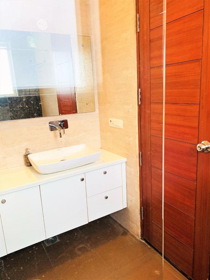 Lime Tree Hotel Pulkit Gurgaon-Artemis Hospital, Nearest Metro Huda City Centre Exterior photo